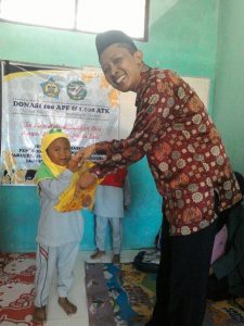 Himpunan Mahasiswa Jurusan Pendidikan Islam Anak Usia Dini Fakultas Ilmu Tarbiyah dan Kegurusan IAIN Syekh Nurjati Cirebon Mengadakan Acara Baksos Berupa Donasi APE dan ATK ke RA /TK Pilihan Se-Wilayah Kota Cirebon
