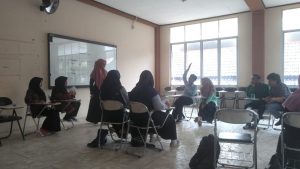 Lomba Debat Bahasa Inggris  Kegiatan Festival Seni, Budaya Dan Keilmuan  Fakultas Ilmu Tarbiyah Dan Keguruan Iain Syekh Nurjati Cirebon Tahun 2019