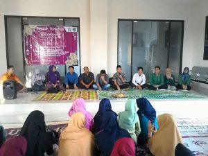 Himpunan Mahasiswa  Jurusan Pendidikan Islam Anak Usia Dini Fakultas Ilmu Tarbiyah dan Keguruan IAIN Syekh Nurjati Cirebon Mengadakan Berbagi Takjil dan Buka Puasa Bersama