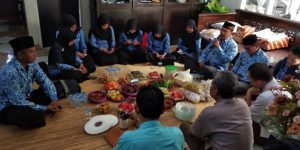 Silaturahmi Jurusan Pendidikan Islam Anak Usia Dini (PIAUD) ke Dosen Purna Bakti IAIN Syekh Nurjati Cirebon