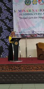Seminar Nasional Parenting Himpunan Mahasiswa Jurusan Pendidikan Islam Anak Usia Dini Fakulats Ilmu Tarbiyah dan Keguruan IAIN Syekh Nurjati Cirebon