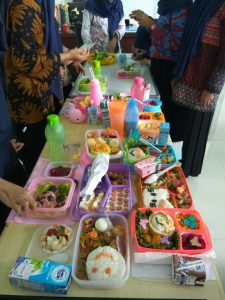 Lomba Cipta Menu Makanan Sehat Untuk Anak Mahasiswa Jurusan Pendidikan Islam Anak Usia Dini