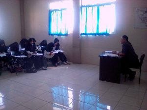 Pelaksanaan Ujian Akhir Semester Genap Tahun Akademik 2016/2017-2 Fakultas Ilmu Tarbiyah dan Keguruan IAIN Syekh Nurjati Khususnya Jurusan Pendidikan Islam Anak Usia Dini.